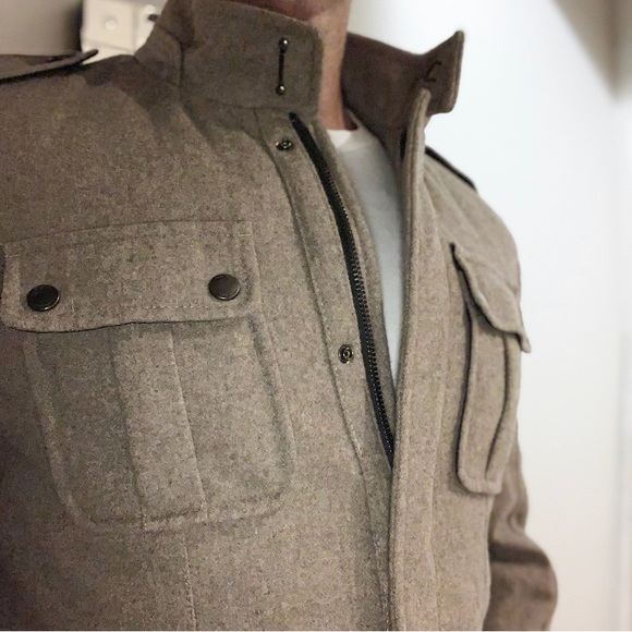 HUGO BOSS - Picture 1 of 8